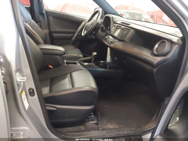Toyota RAV4 SE 2017 2T3JFREV2HW685637 Image 5