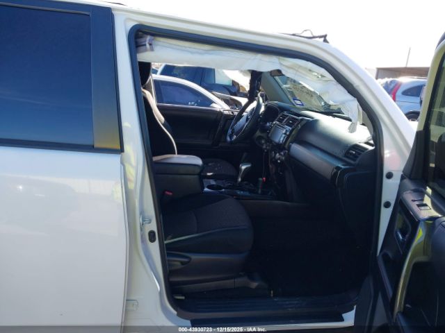 2019 TOYOTA 4RUNNER JTEBU5JR2K5662574 Photo 4