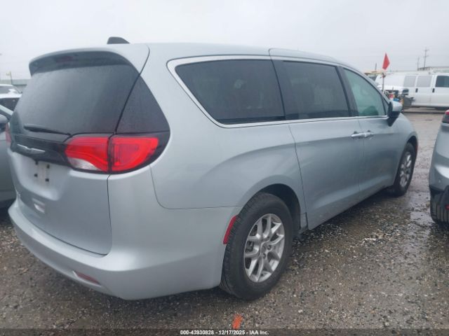 2023 CHRYSLER VOYAGER 2C4RC1CG4PR606902 Photo 3