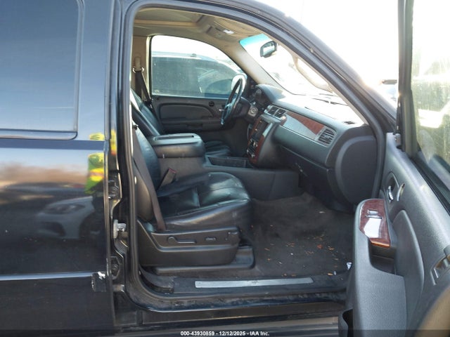 Продаж на аукціоні авто 2008 Chevrolet Suburban 1500 Lt, vin: 1GNFK16398R211000, номер лоту: 43930859