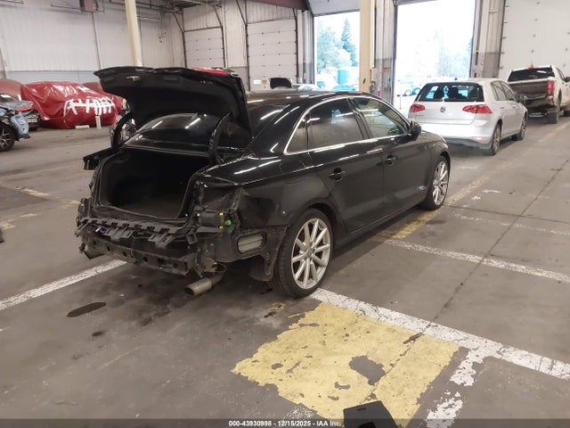 2015 AUDI A3 WAUEFGFF8F1094699 Photo 3