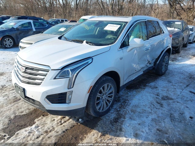 2017 CADILLAC XT5 1GYKNDRS3HZ185538 Photo 1