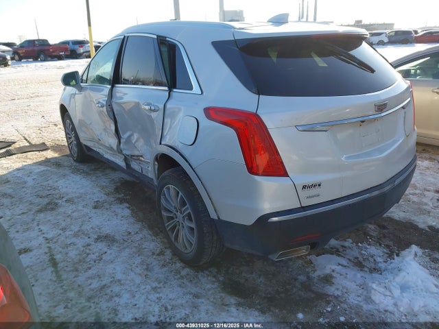 2017 CADILLAC XT5 1GYKNDRS3HZ185538 Photo 2
