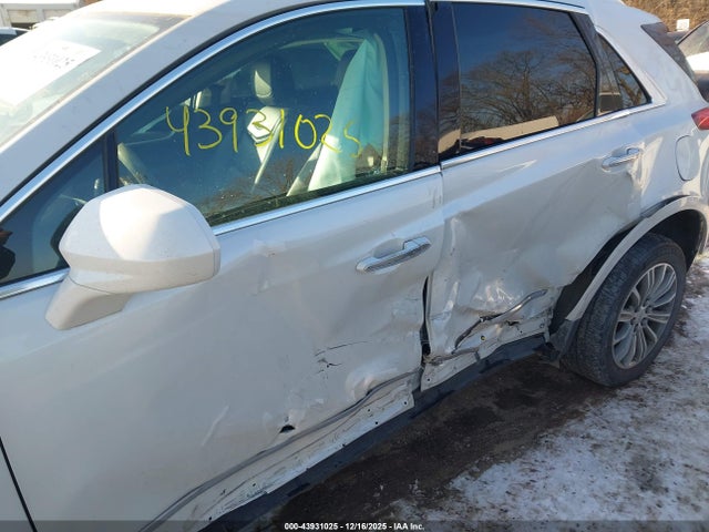 2017 CADILLAC XT5 1GYKNDRS3HZ185538 Photo 5