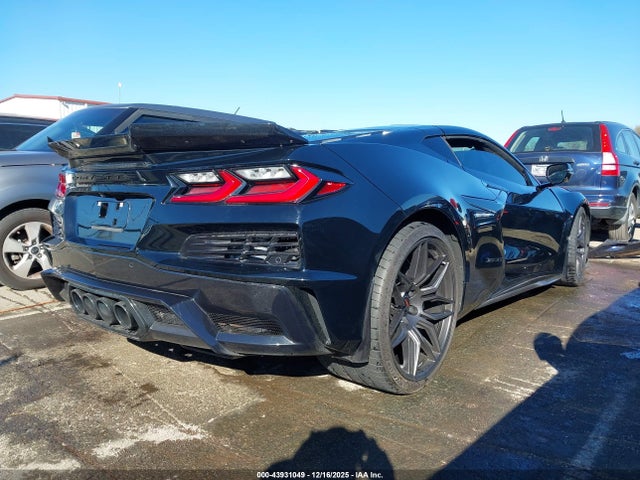 2024 CHEVROLET CORVETTE Z06 1G1YE2D31R5609837 Photo 3