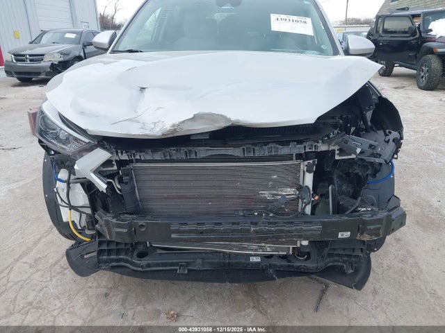 2021 HYUNDAI TUCSON KM8J2CA44MU383596 Photo 5