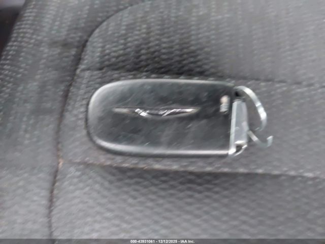 2016 CHRYSLER 200 1C3CCCBG8GN157468 Photo 10