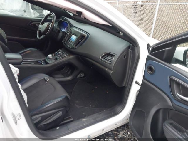 2016 CHRYSLER 200 1C3CCCBG8GN157468 Photo 4