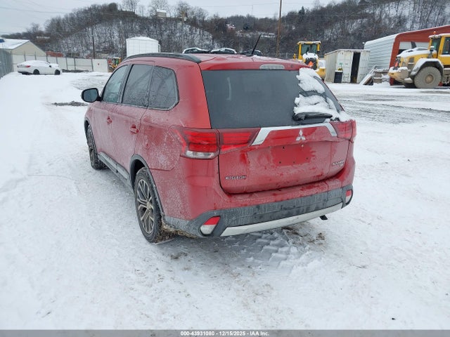 2016 MITSUBISHI OUTLANDER JA4AZ3A33GZ017976 Photo 2