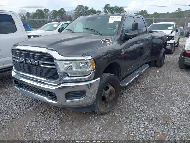43931161 :رقم المزاد ، 3C63RRGL8LG232604 vin ، 2020 Ram 3500 Tradesman  4x4 8' Box مزاد بيع