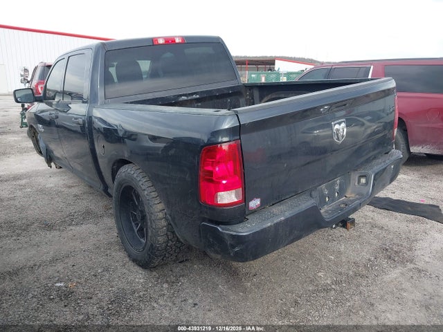 43931219 :رقم المزاد ، 3C6RR6KT8JG250534 vin ، 2018 Ram 1500 Express  4x2 5'7 Box مزاد بيع