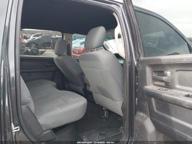 43931219 :رقم المزاد ، 3C6RR6KT8JG250534 vin ، 2018 Ram 1500 Express  4x2 5'7 Box مزاد بيع