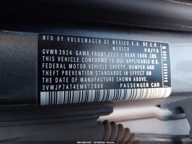 Volkswagen Beetle 2.5l 2014 3VWJP7AT4EM612866 Image 9