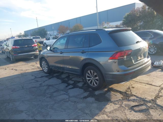 2018 VOLKSWAGEN TIGUAN 3VV1B7AX9JM103887 Photo 2