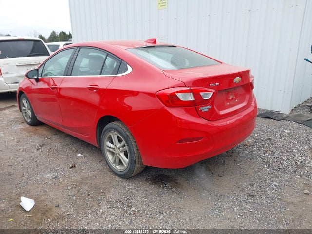 2017 CHEVROLET CRUZE 1G1BE5SM1H7123020 Photo 2