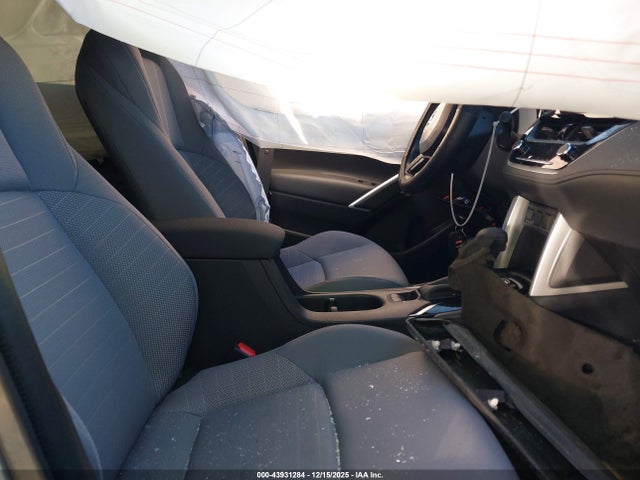 2025 TOYOTA COROLLA CROSS HYBRID 7MUFBABG9SV073507 Photo 4