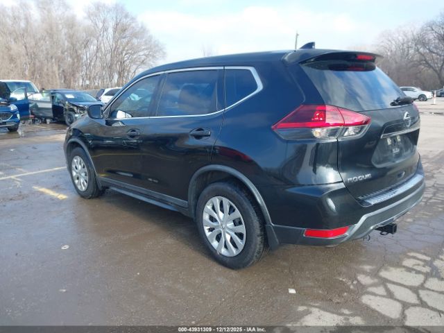 2018 NISSAN ROGUE KNMAT2MT6JP506422 Photo 2