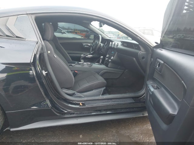 Ford Mustang V6 2015 1FA6P8AM7F5326661 Image 5