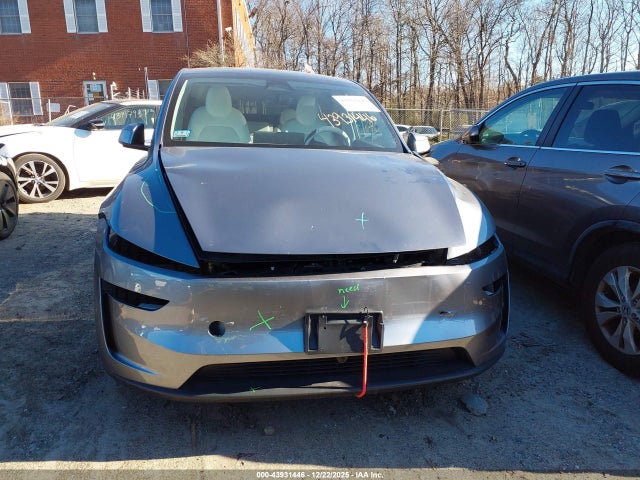 Tesla Model Y Rwd 2026 7SAYGDED5TA459256 Image 13