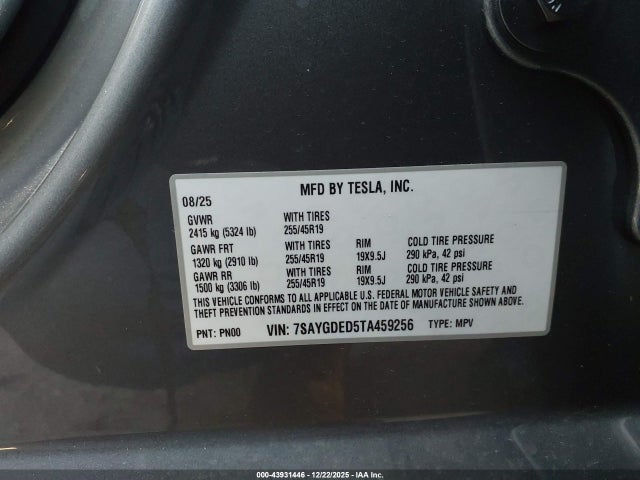 2026 TESLA MODEL Y 7SAYGDED5TA459256 Photo 8