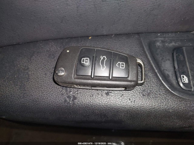 2016 AUDI A3 WAUJ8GFF4G1002322 Photo 10