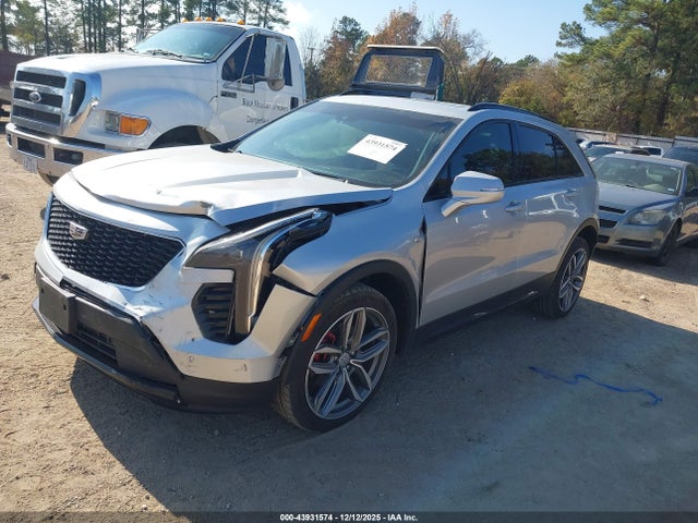 2021 CADILLAC XT4 1GYFZER49MF000630 Photo 1