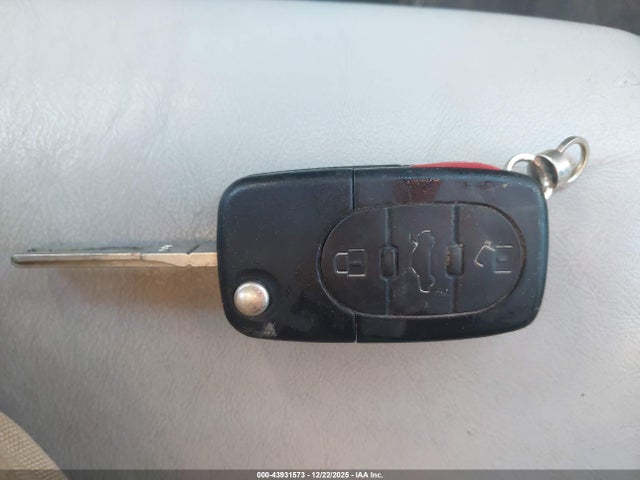 2004 AUDI S4 WAUPL68E74A027184 Photo 10