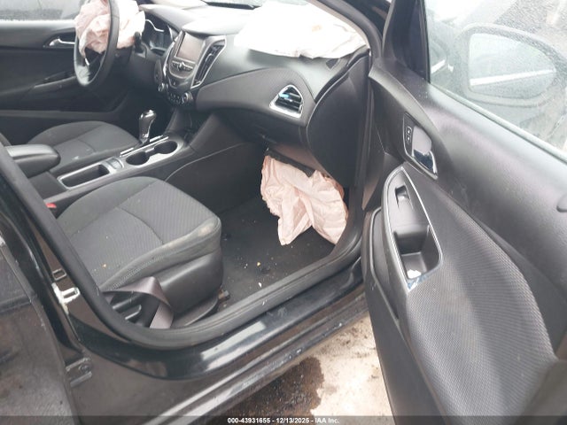 1G1BE5SM1H7139833 Chevrolet Cruze Lt Auto