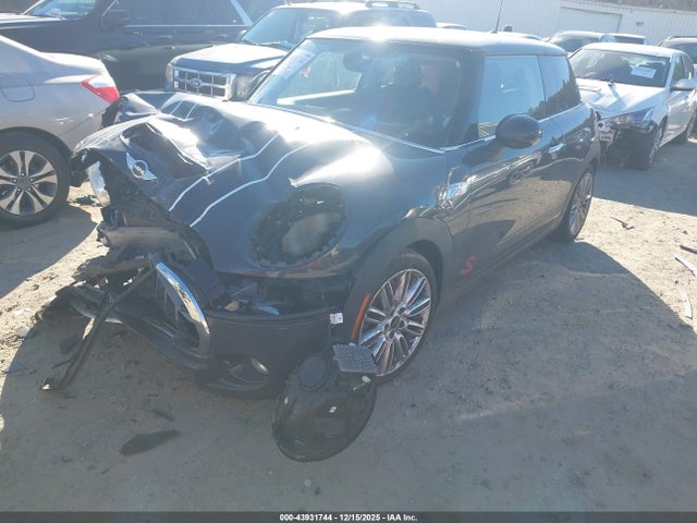 2015 MINI HARDTOP WMWXP7C57FT740837 Photo 1