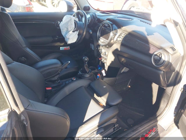 2015 MINI HARDTOP WMWXP7C57FT740837 Photo 4