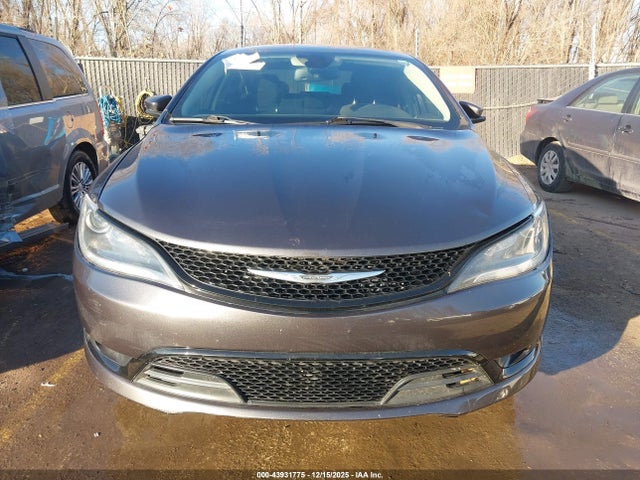 43931775 :رقم المزاد ، 1C3CCCAB8FN626904 vin ، 2015 Chrysler 200 Limited مزاد بيع