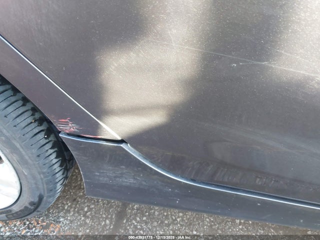 43931775 :رقم المزاد ، 1C3CCCAB8FN626904 vin ، 2015 Chrysler 200 Limited مزاد بيع