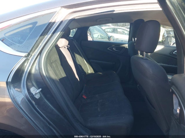 43931775 :رقم المزاد ، 1C3CCCAB8FN626904 vin ، 2015 Chrysler 200 Limited مزاد بيع