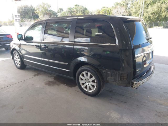 2016 CHRYSLER TOWN & COUNTRY 2C4RC1BG0GR289573 Photo 2