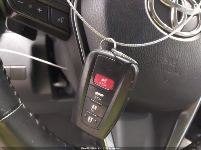 2020 TOYOTA CAMRY 4T1J11AK8LU302555 Photo 10