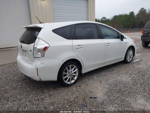 JTDZN3EU2EJ011637 Toyota Prius V Five