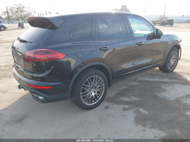 2016 PORSCHE CAYENNE WP1AB2A26GLA96217 Photo 3