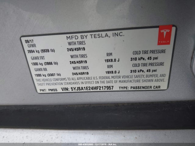2017 TESLA MODEL S 5YJSA1E24HF217957 Photo 8