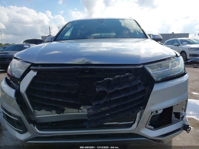 Audi Q7 45 Premium 2019 WA1LHAF74KD042595 Image 12