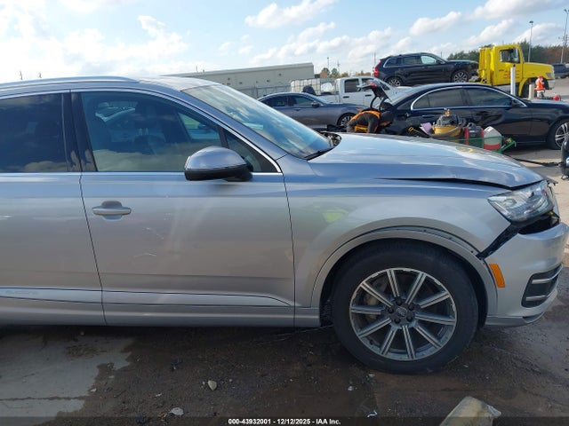 Audi Q7 45 Premium 2019 WA1LHAF74KD042595 Image 13