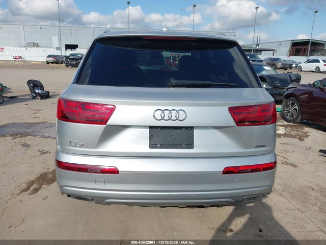 Audi Q7 45 Premium 2019 WA1LHAF74KD042595 Image 16