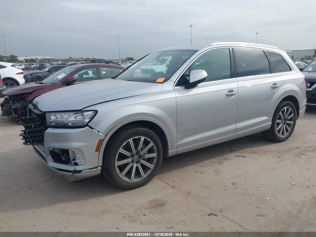 Audi Q7 45 Premium 2019 WA1LHAF74KD042595 Image 2