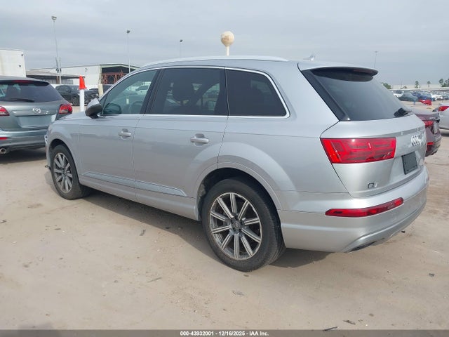 Audi Q7 45 Premium 2019 WA1LHAF74KD042595 Image 3