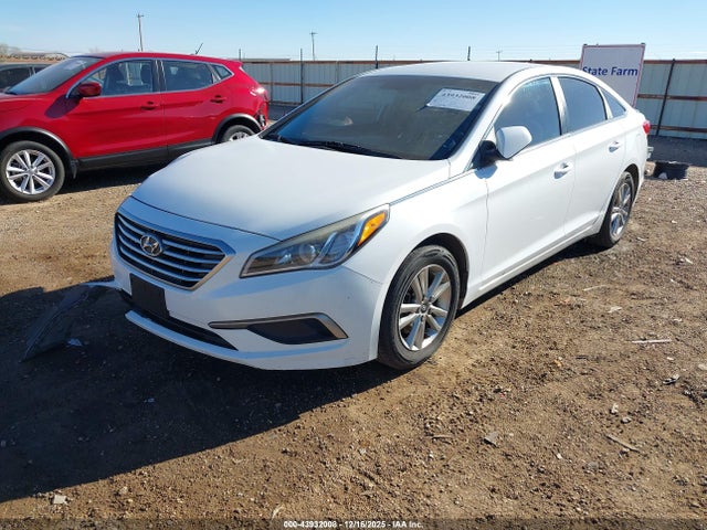 Hyundai Sonata 2017 5NPE24AF4HH453031 Image 2