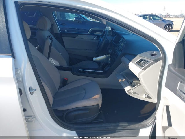 Hyundai Sonata 2017 5NPE24AF4HH453031 Image 5