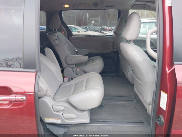 2018 TOYOTA SIENNA 5TDYZ3DC3JS940970 Photo 7