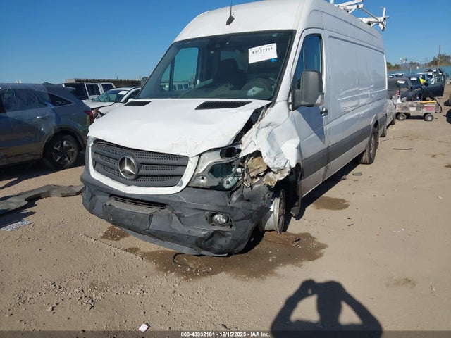 2017 MERCEDES-BENZ SPRINTER 2500 WD3PE8CD6HP558705 Photo 5