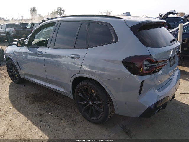 BMW X3 M40i 2024 5UX83DP02R9W18502 Image 3