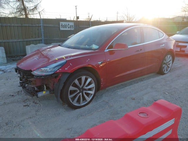 2018 TESLA MODEL 3 5YJ3E1EB3JF091413 Photo 1