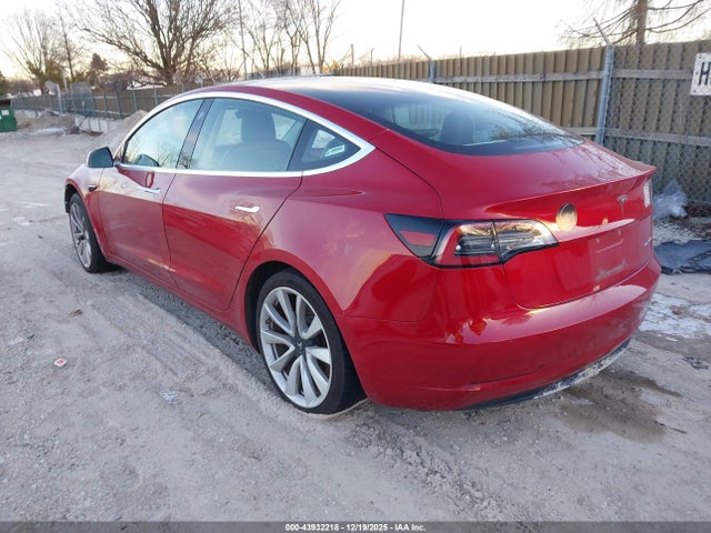 2018 TESLA MODEL 3 5YJ3E1EB3JF091413 Photo 2